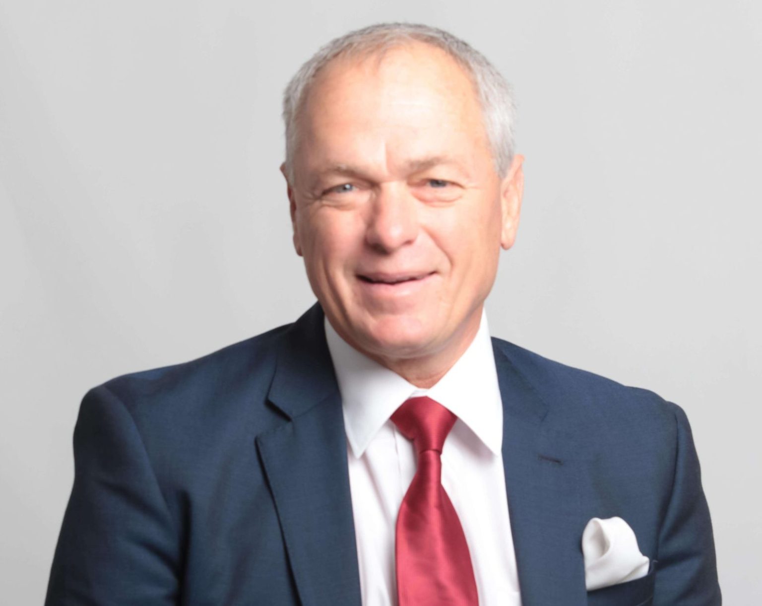 Deon Basson - Sales Intelligence Communication