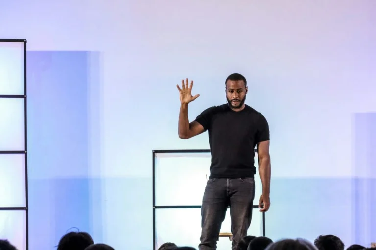 jametlene-reskp-Business Keynote Speakers-unsplash